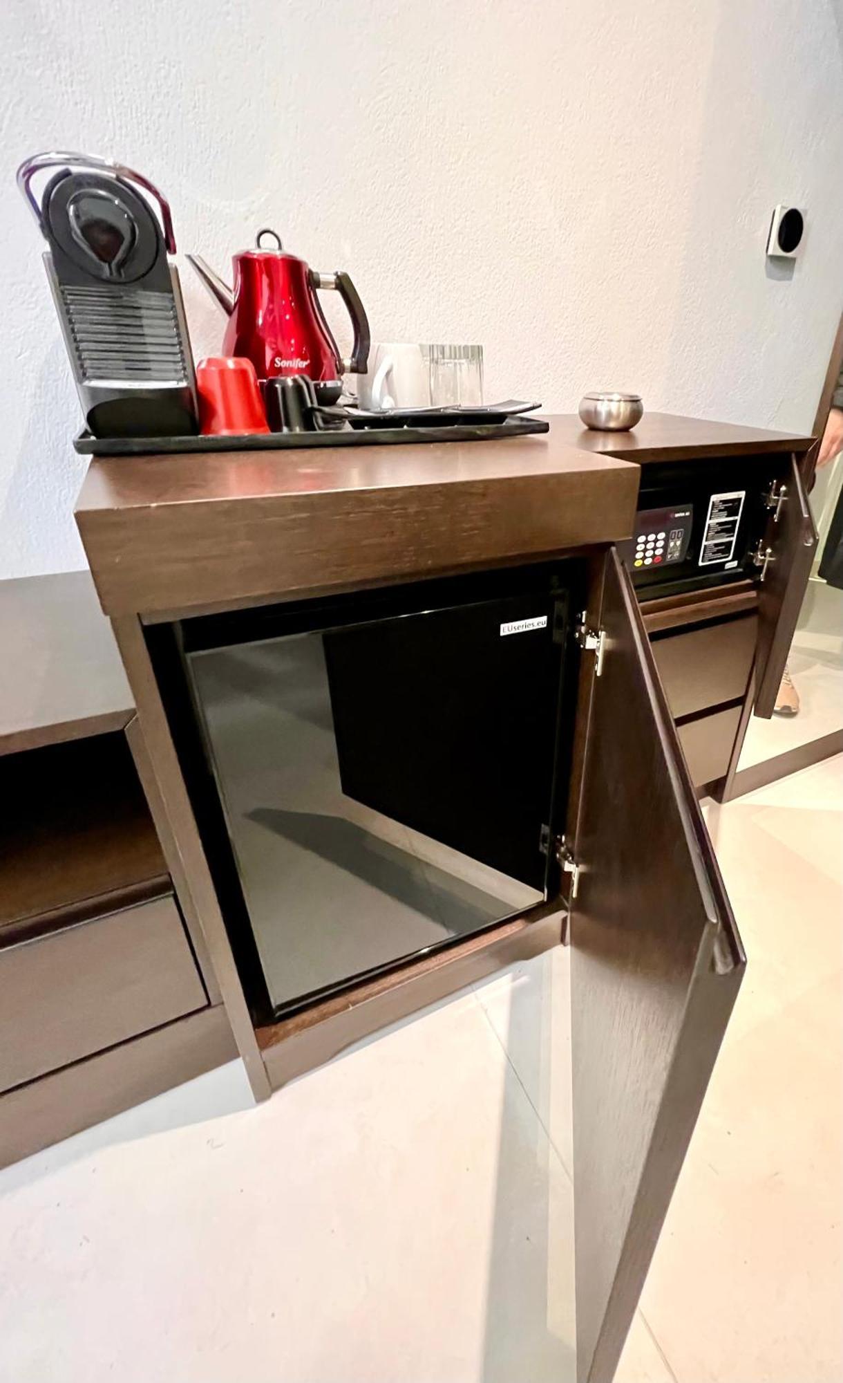 Alexandrion Appartements Down Town Sarti Buitenkant foto